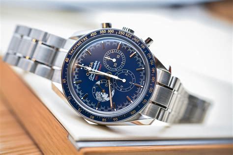 Omega Speedmaster Apollo XVII – Hands